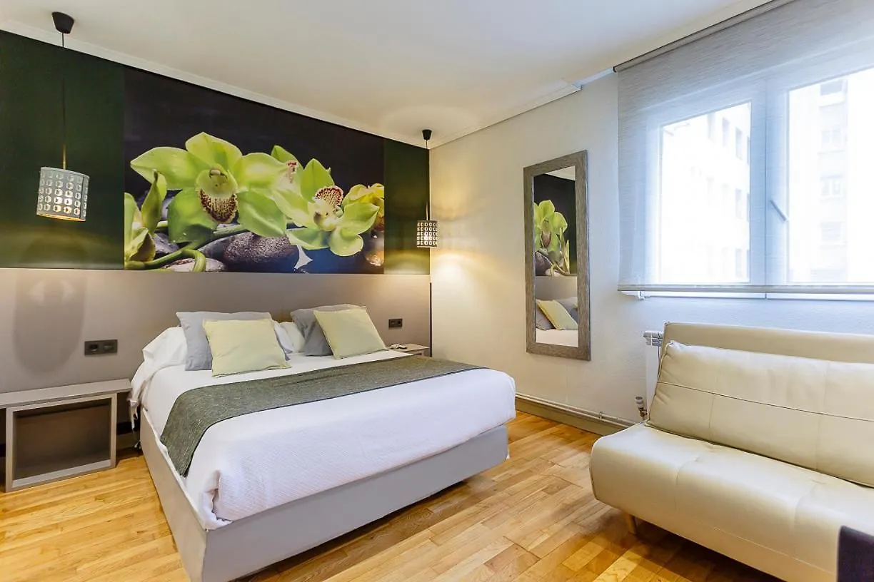 Hostal Rodas Pamplona Guest house